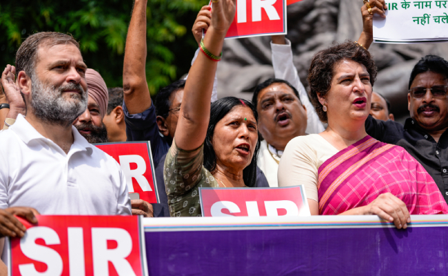 Opposition MPs tear, throw 'SIR' posters in bin as symbolic rejection of exercise